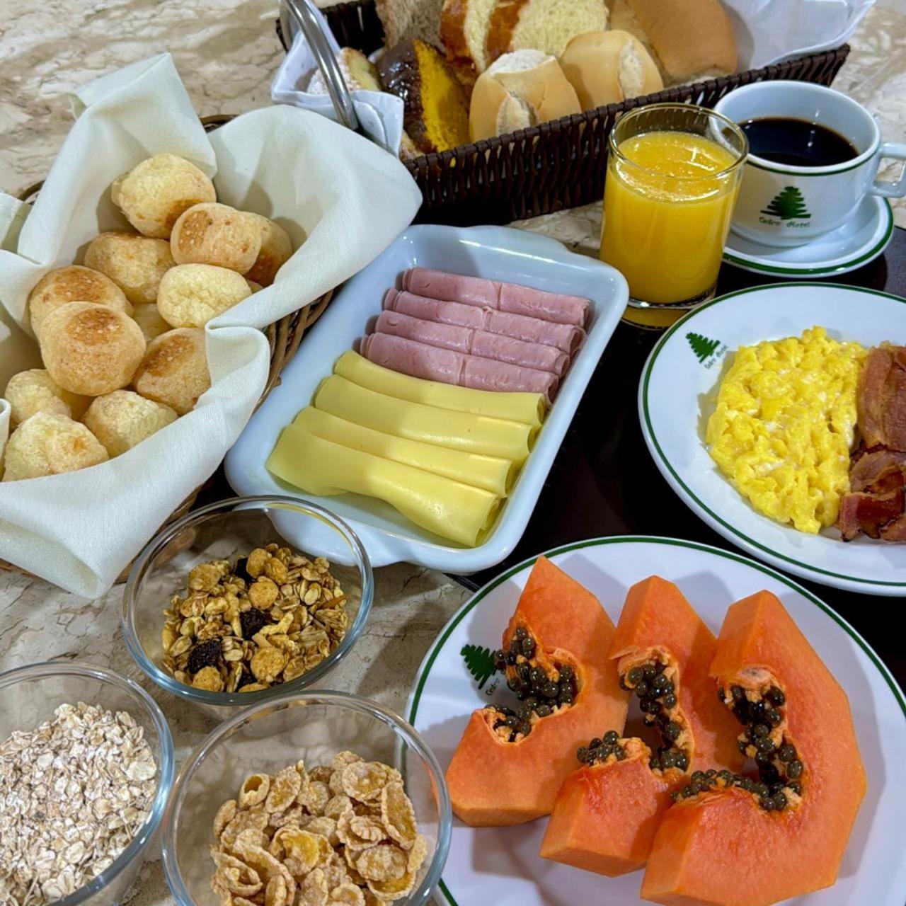 Cedro Hotel ลอนดริน่า ภายนอก รูปภาพ