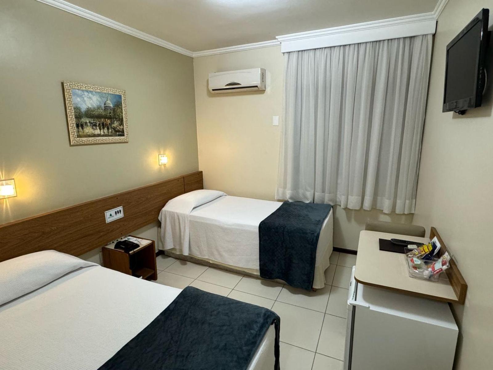 Cedro Hotel ลอนดริน่า ภายนอก รูปภาพ